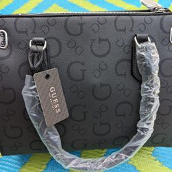 GUESS Designer Purse Wristlet Pouch Coin Cosmetic Bag