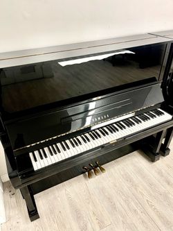 Excellent Condition Yamaha U3 Upright Piano