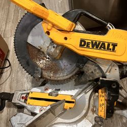 Dual Miter Saw 