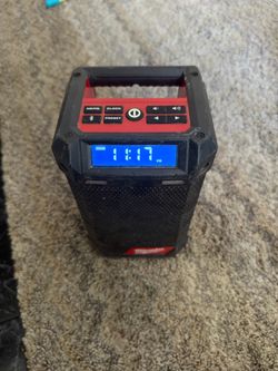 M12 Jobsite Radio