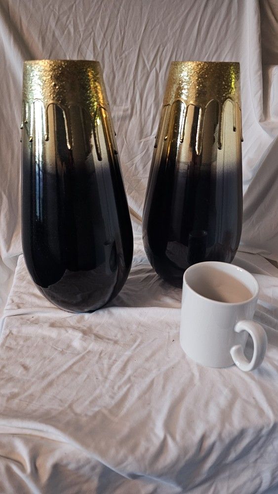 Black And Gold Vases