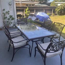 450 Obo Patio Set Iron With Cushions