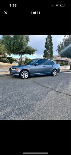 BMW 2000 323i