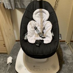 4moms MamaRoo Multi-Motion Baby Swing, Bluetooth Enabled
