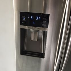Samsung French Door Refrigerator Good