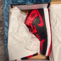 Air Jordan 1 Mid