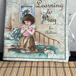 LEARNING TO PRAY FOR CHILDREN - Completed Cloth Fabric Child Soft Book Baby Gift