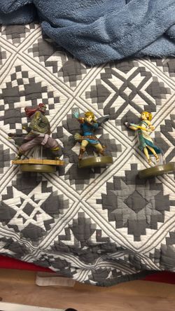 Zelda amiibos
