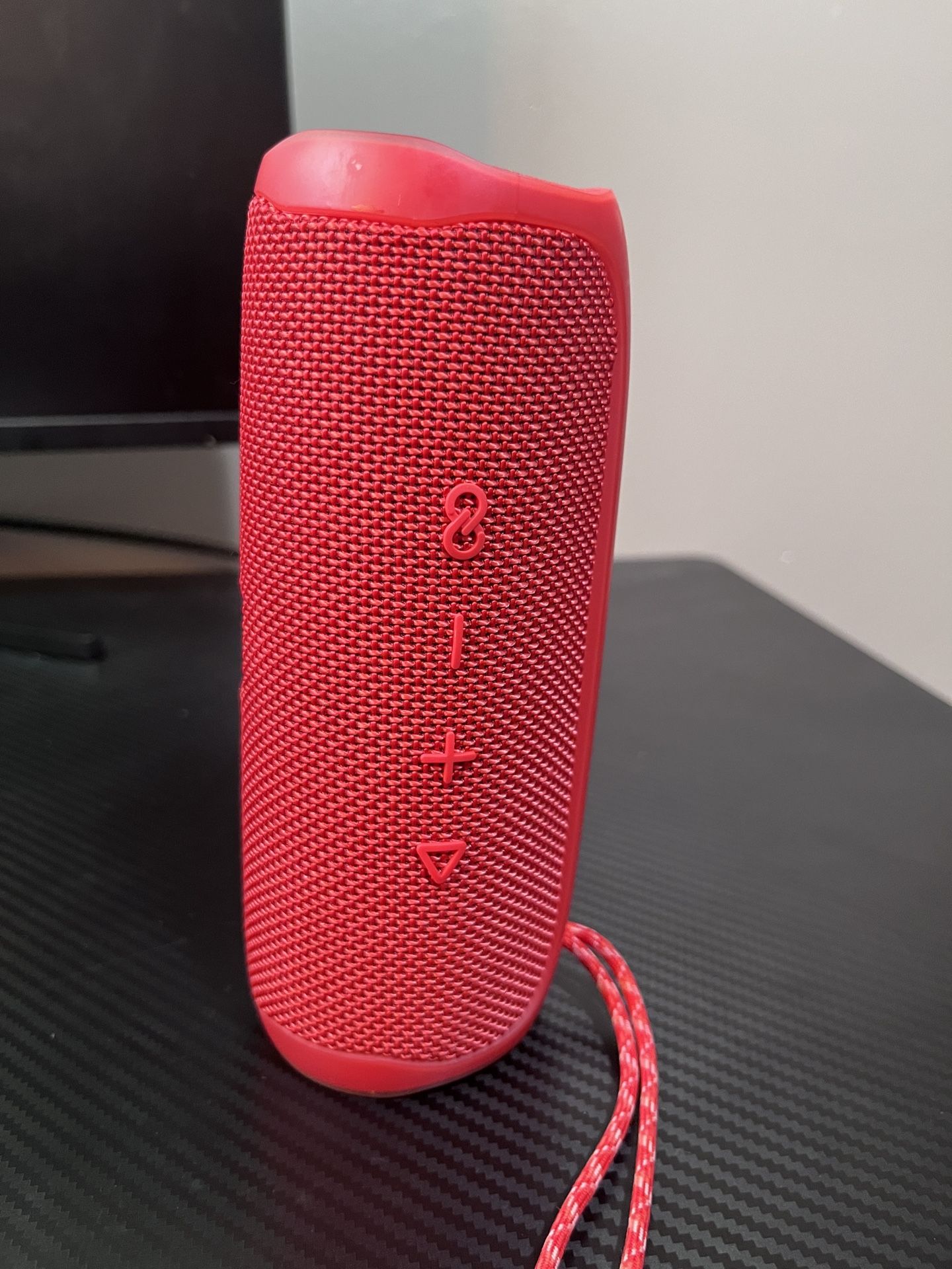 Red JBL Flip 5