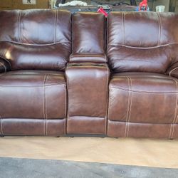 Leather Love Seat Very Nice