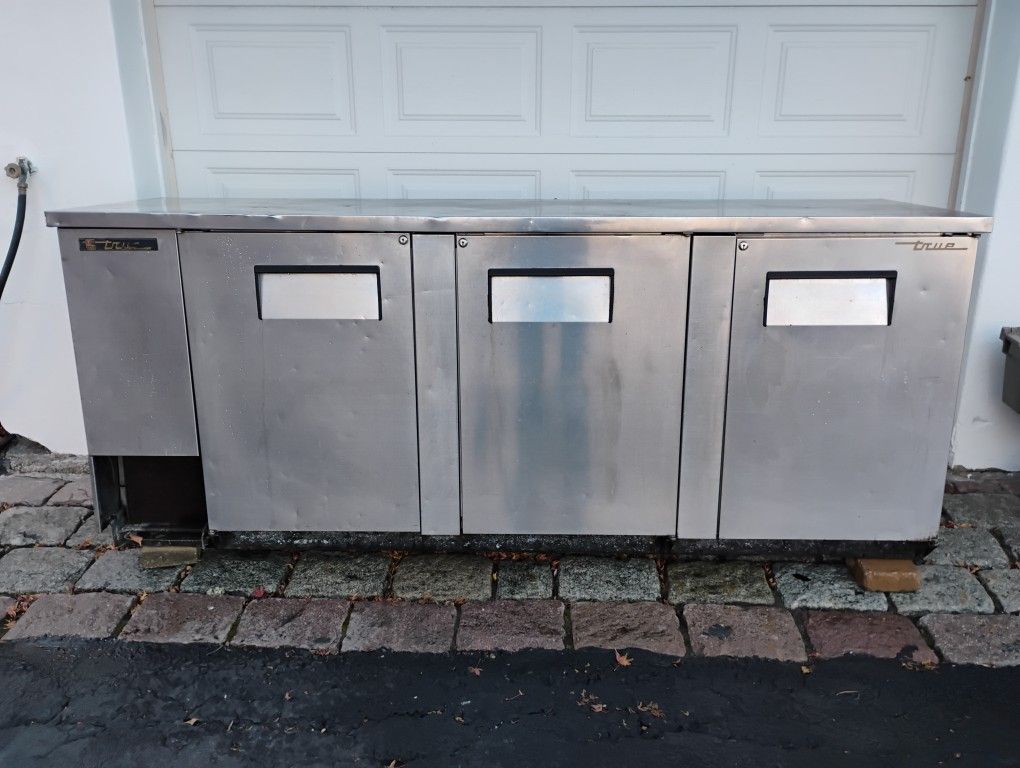 True 90" Worktop Refrigerator 