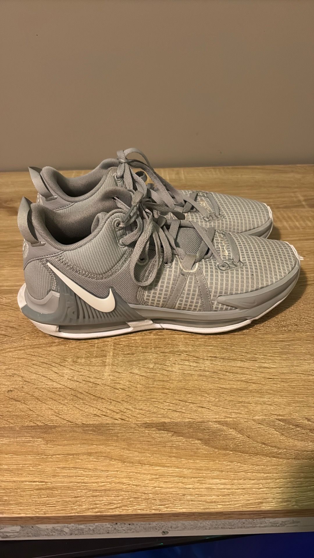 Nike LeBron Witness 7 ‘Wolf Grey’