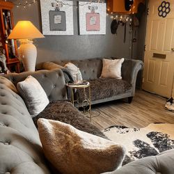 Nardo Grey Couch 