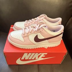 Nike Dunk Low Pink Foam Size 7Y 8.5W