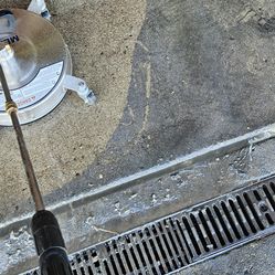 Power washer cleaning