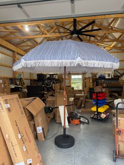 Umbrella W/Base