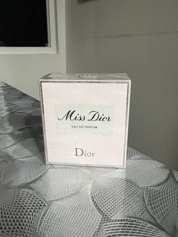 MISS DIOR Eau De Parfum