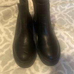 FOREVER 21 ,BLACK BOOTS THICK HEAL SIZE 5 Men’s 7 WOMEN $8