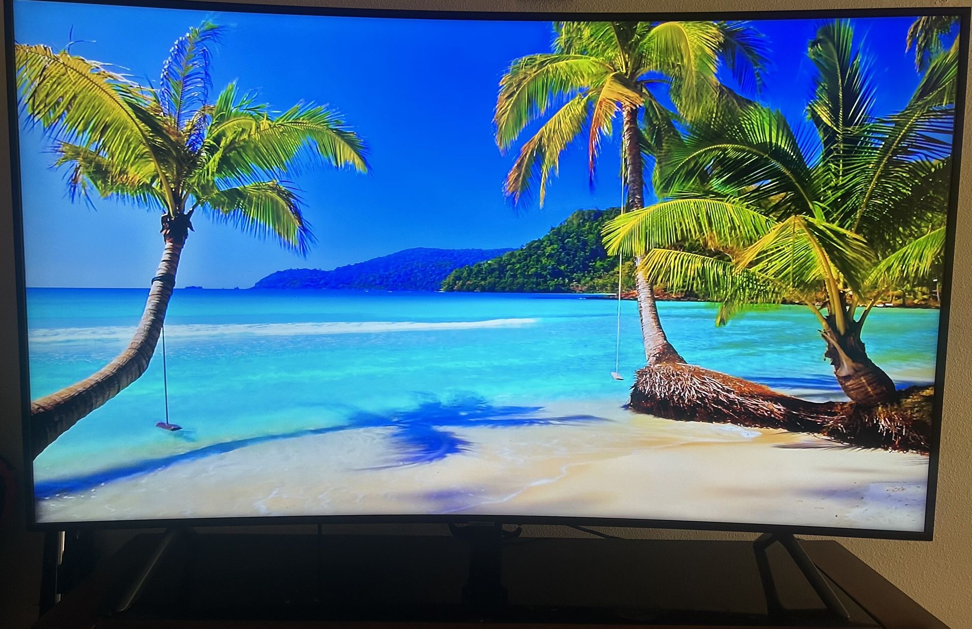 SAMSUNG curve Smart Tv