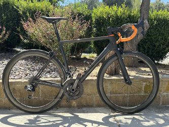 Canyon Ultimate EVO CF 10.0 SL - Medium | SRAM RED eTap, Quarq Powermeter, eeBrakes, Zipp 303