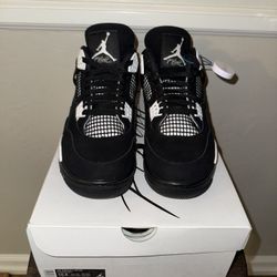 Jordan 4 Retro ‘White Thunder’ Size 10.5