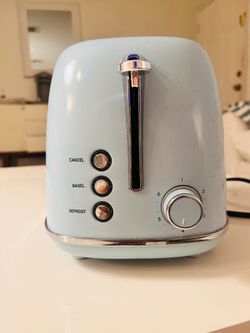 Blue Toaster use 2 times like new