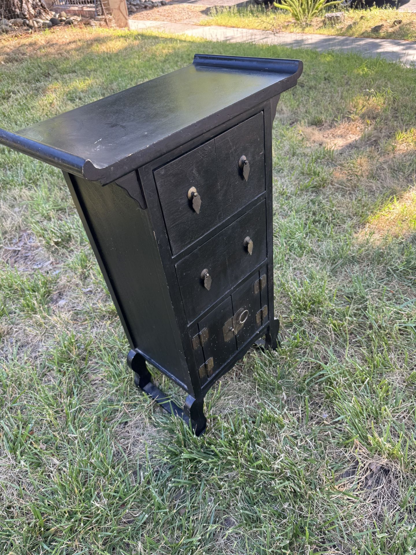 Small Side Dresser