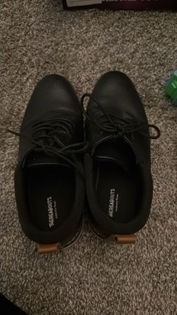 Black dress shoes, size 4