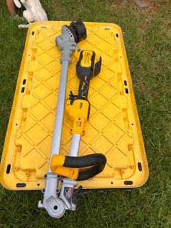 DEWALT STRING TRIMMER