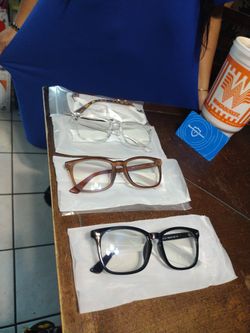 Four Different Types Of Frames At $5 A Piece These Are Anti-bluray Glasses