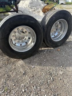 19.5 Rims Aluminum Alcoa Ford Peterbilt Freightliner Kenworth Tow Truck Tire