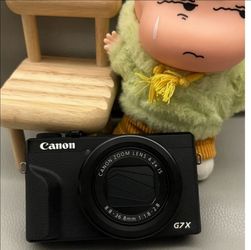Canon eos G7x Mark III camera