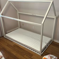 Montesorri Bed White