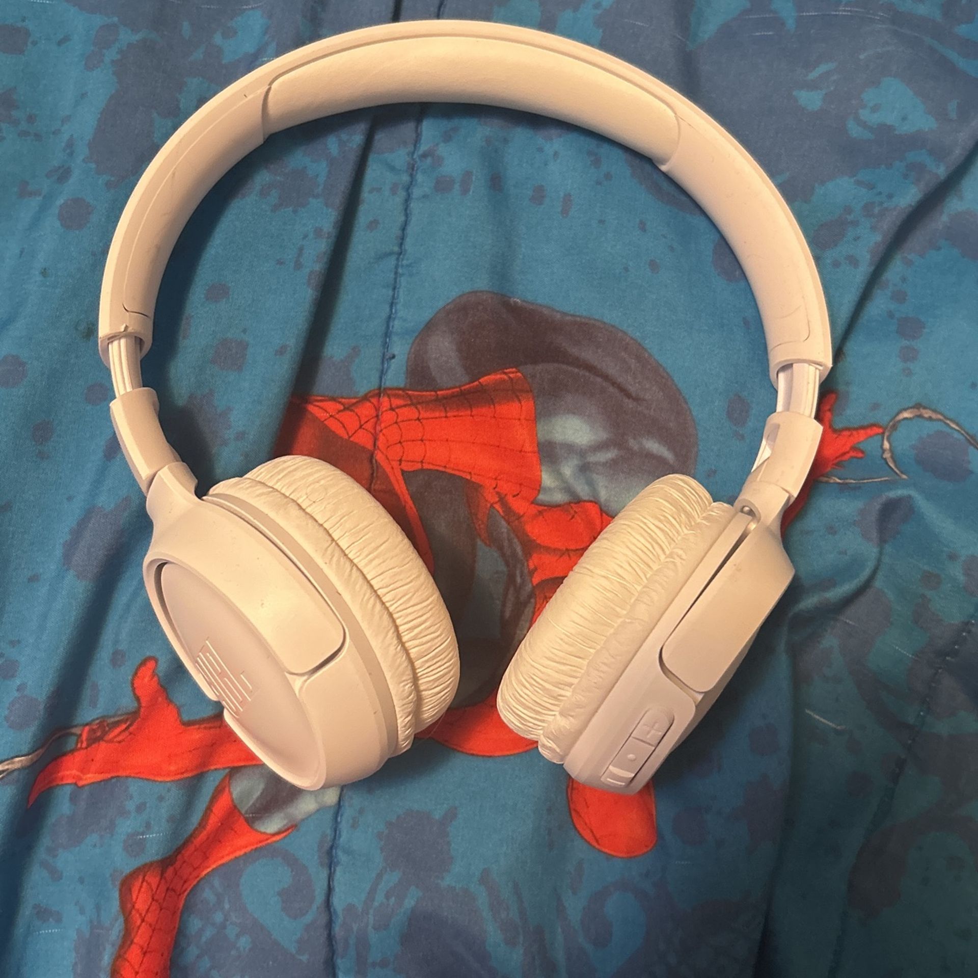JBL Headphones Bluetooth (1/3 of original price)