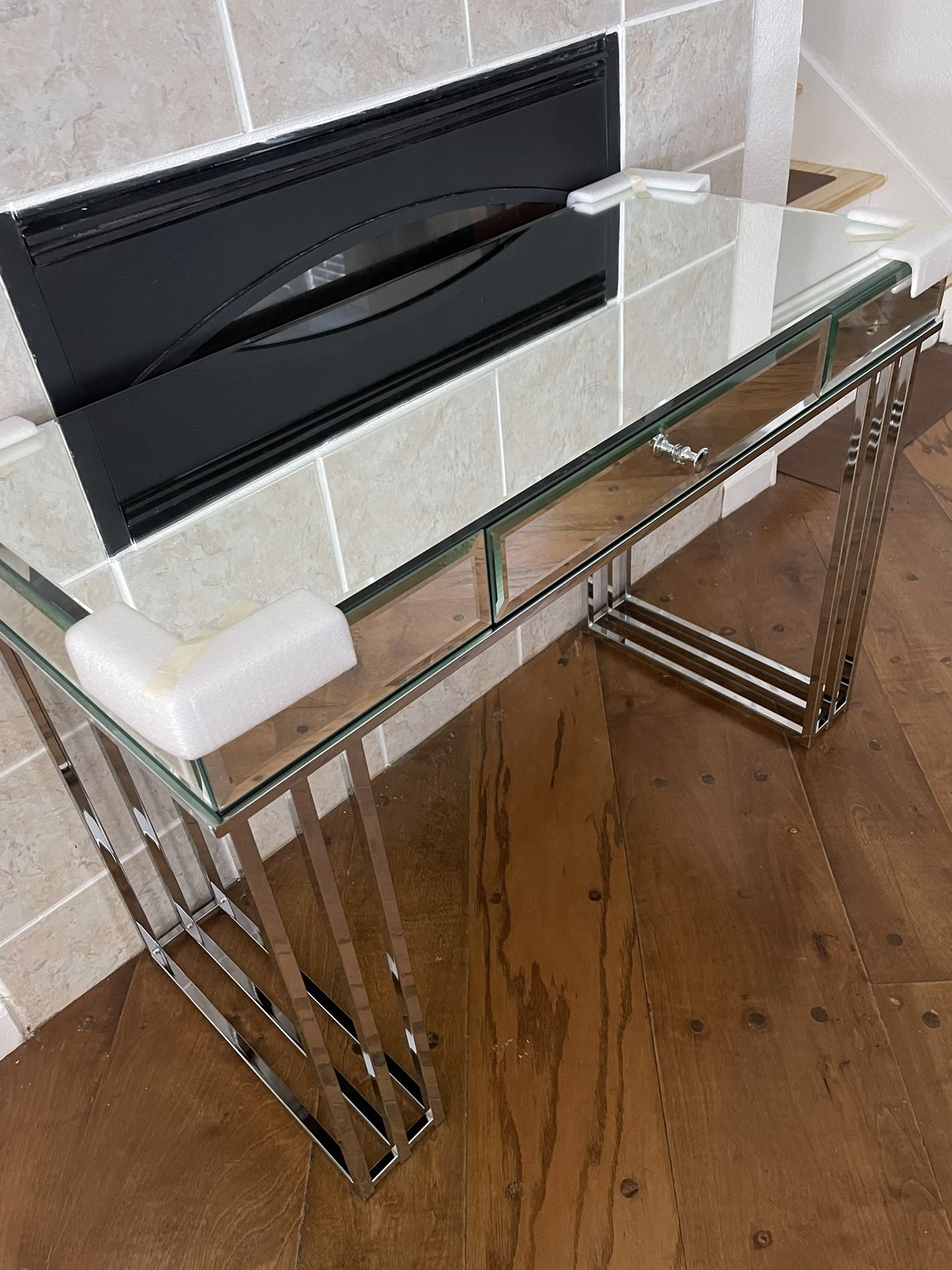 Gorgeous Console/Desk Table 