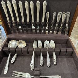 Antique Silver 8 Pieces