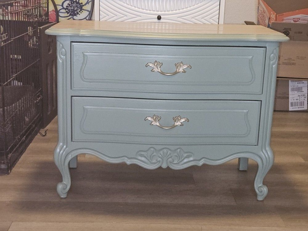 Drexel Dresser & Nightstand 