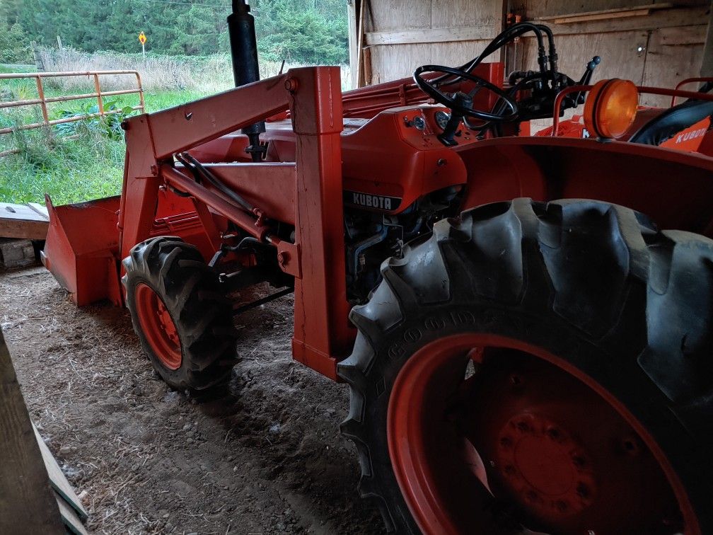 Kubota tractor L345