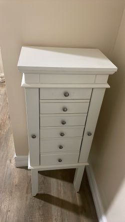 White Jewelry Box