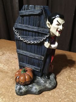 DRACULA VAMPIRE BOOKEND DOORSTOP RESIN PLASTIC 9" FIGURE HALLOWEEN DECOR ALBERTSONS