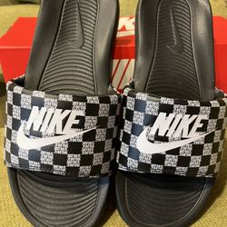 Nike Slides 