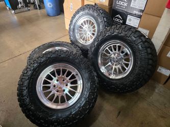 18" KM447 billets w/ 35" Nitto Trail Grapplers