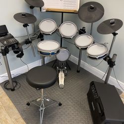 Simmons Titan 70   6 Piece Electronic Drum Kit Simmons Titan 76 Piece Electronic Drum Kit With Simmons DA2110 Speaker