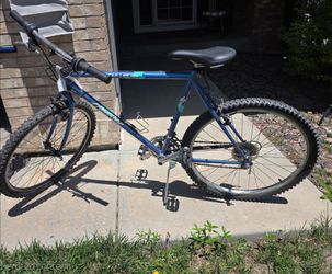 Specialized Hardrock Mountain Bike