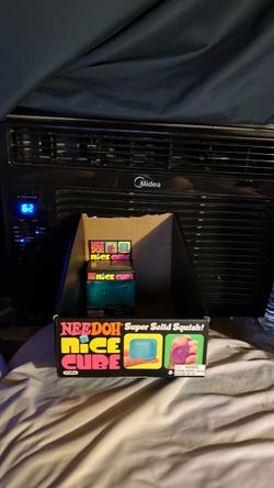 Needoh nice cube box and squishy