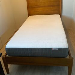 Twin Beds 