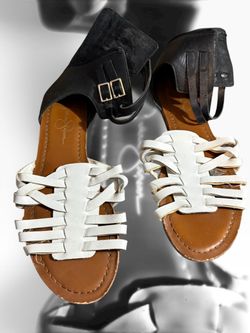 Jessica Simpson White & Black Leather Lattice Sandals – Size 10