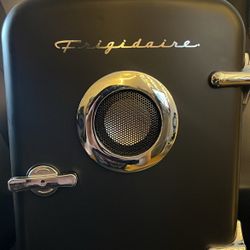 Frigidaire Portable Retro 6-can Mini Fridge EFMIS151, Built-in Bluetooth(R) Speaker, Black