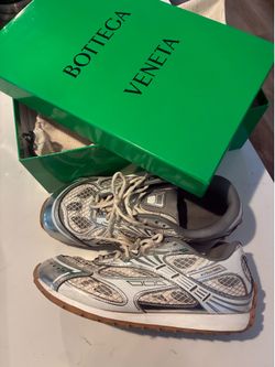Silver bottega