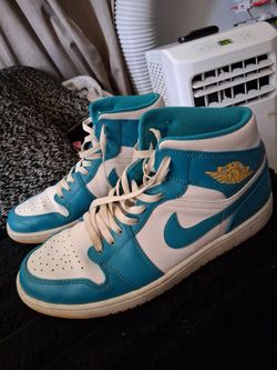 Jordan 1 mid "Aquatone"